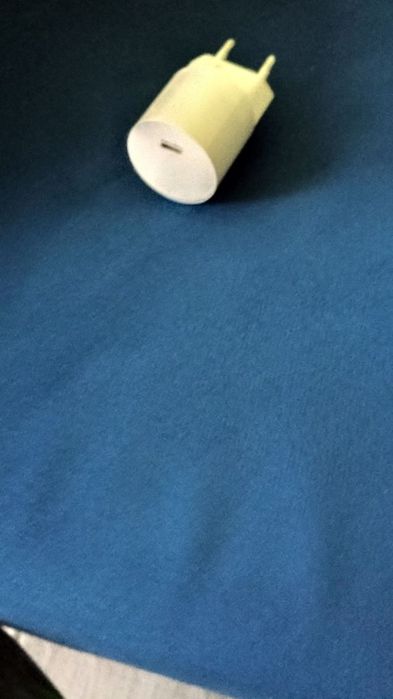 Sprzedam gogle vr meta  quest 3s jeszcze 1 rok gwarancji.