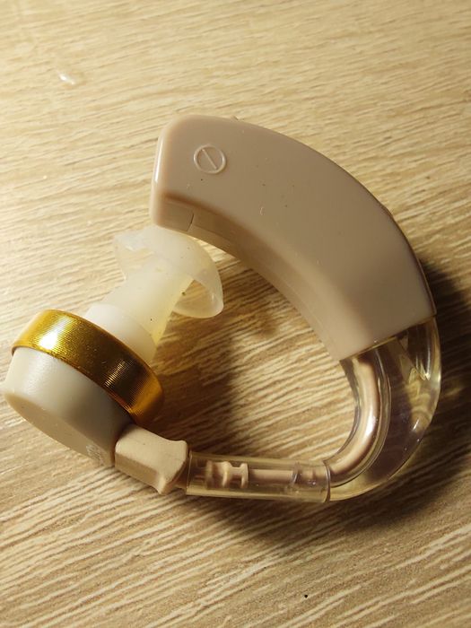 Слуховой аппарат  ,,ITON Z28,, и ,,TONDI,,