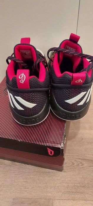 Sapatilhas Adidas Dame Certified Basketball ( ler anotações)