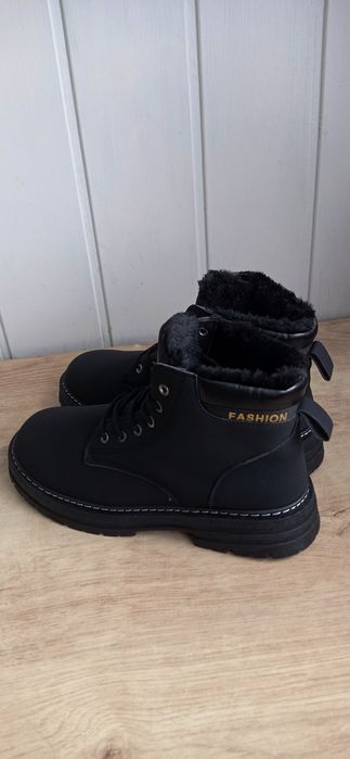Buty zimowe 44 i 45 cm