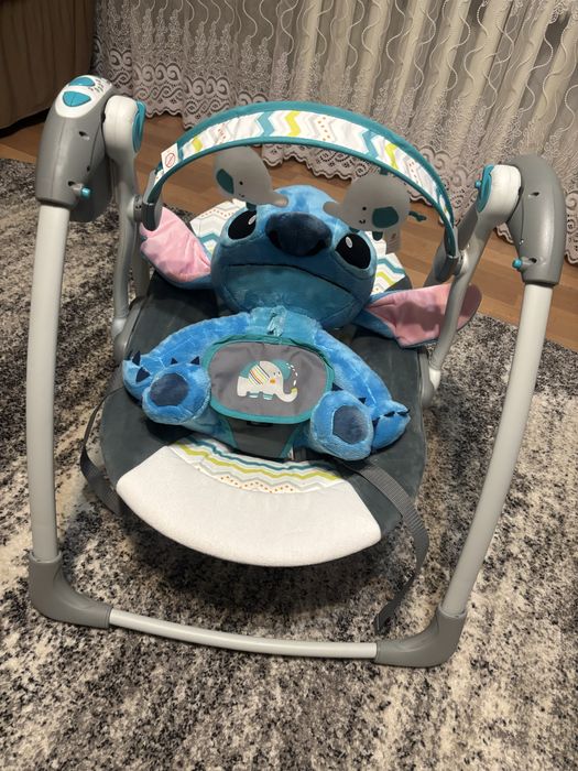 Гойдалка-колиска дитяча музична від народження