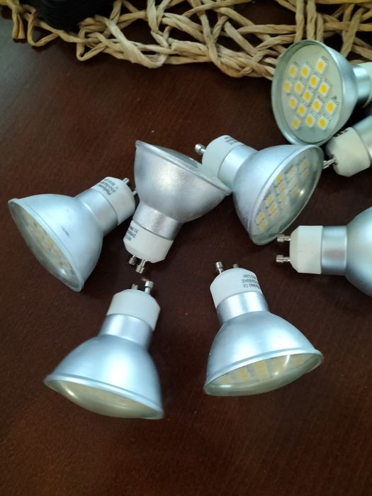 Halogeny żarówki ledowe Philips  18 szt