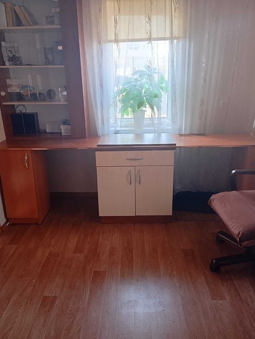 Продам  стіл компьютерний