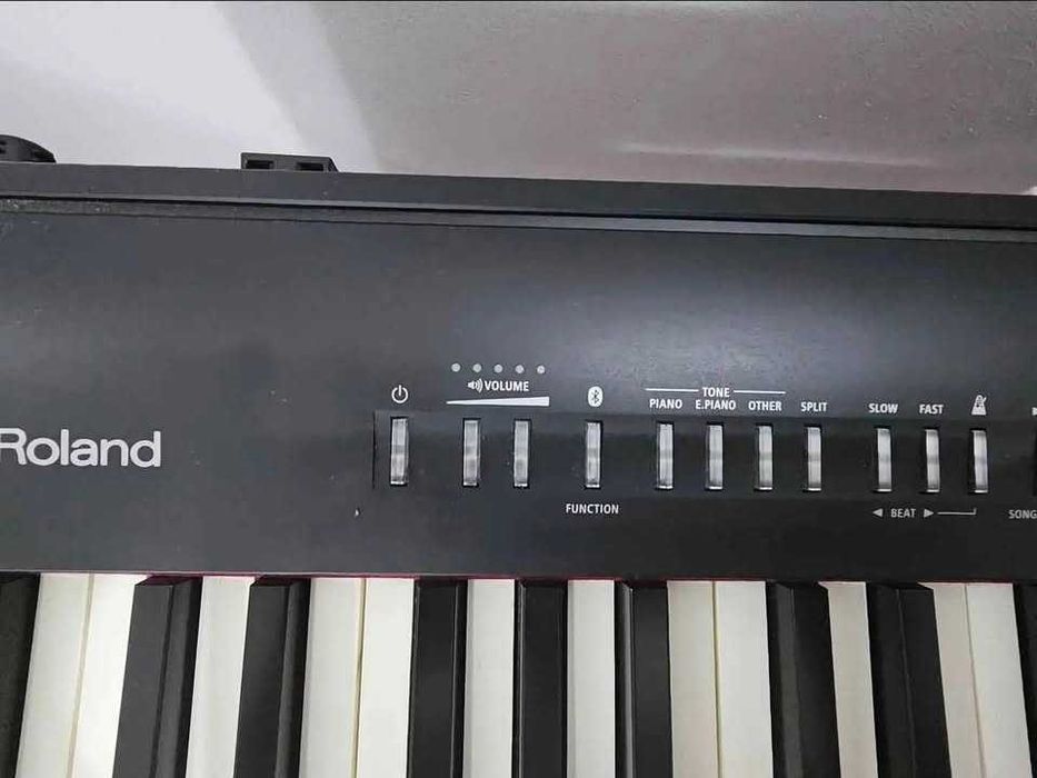 piano roland fp 30