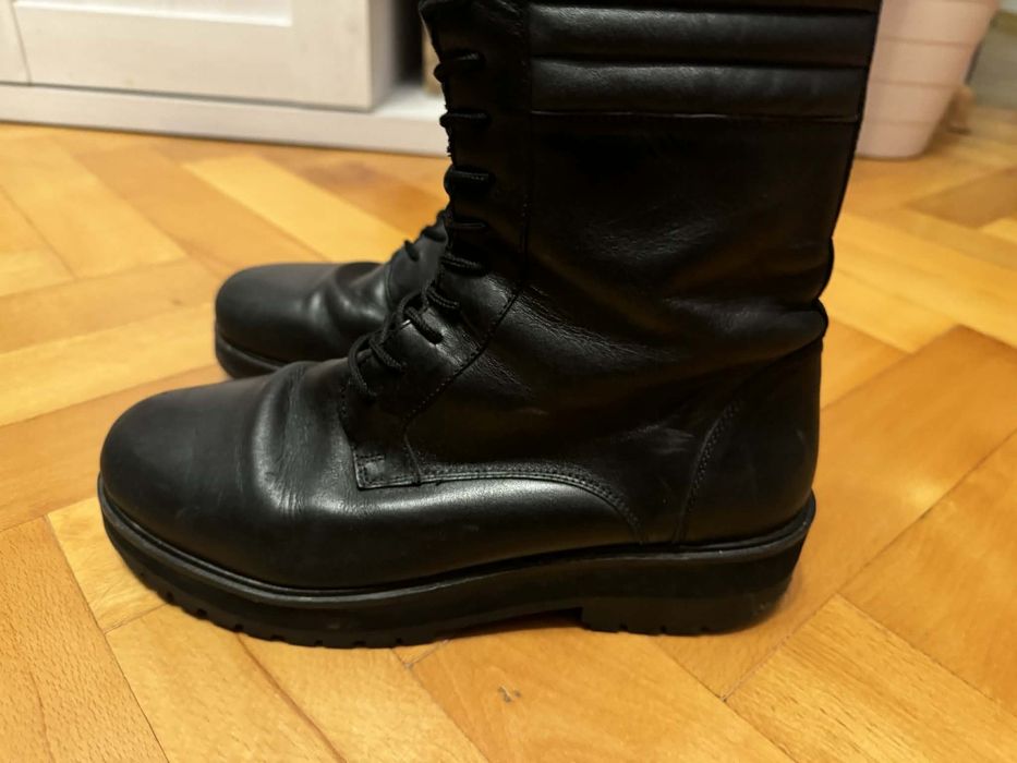 Sprzedam skórzane botki 41