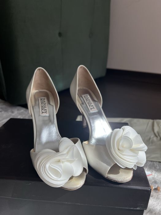 Badgley Mischka 6m весільне взуття