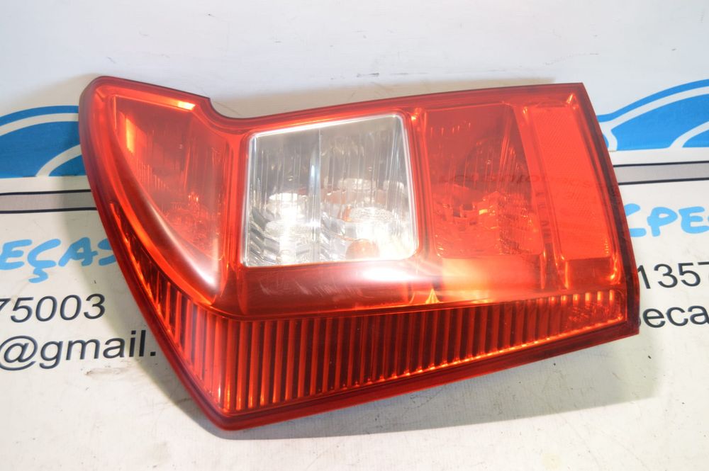 FAROLIM FAROLINS TRASEIRO TRÁS ORIGINAL 924011D0 92401 1D0 KIA CARENS