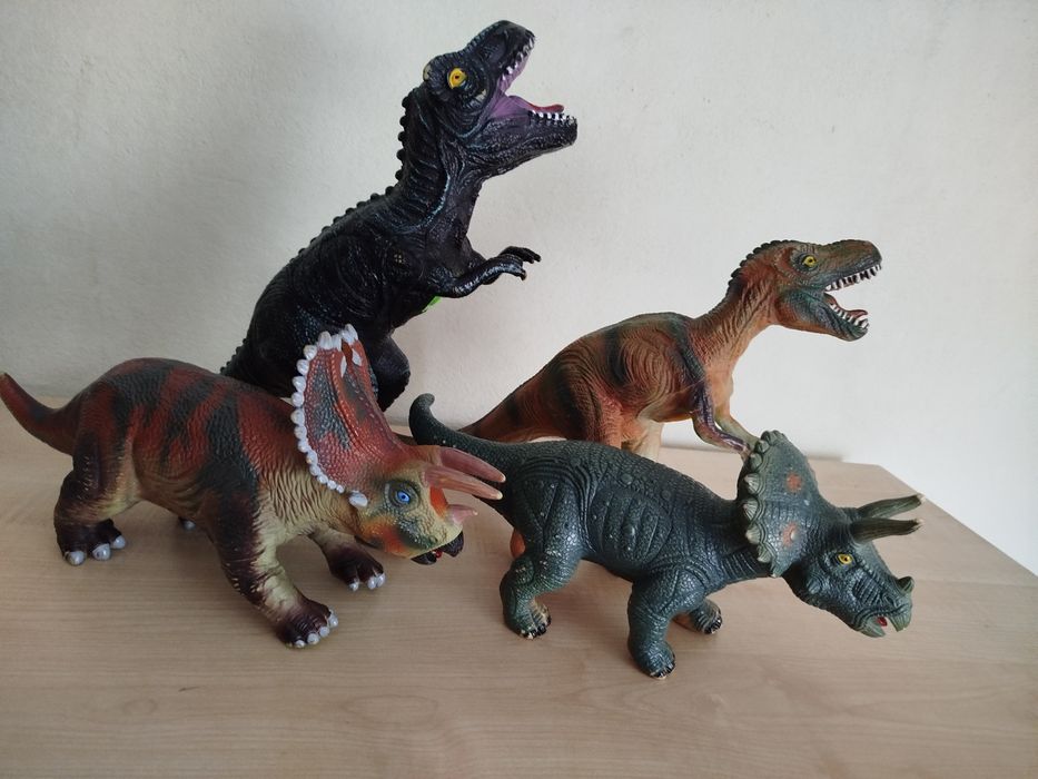 Динозавры на батарейках