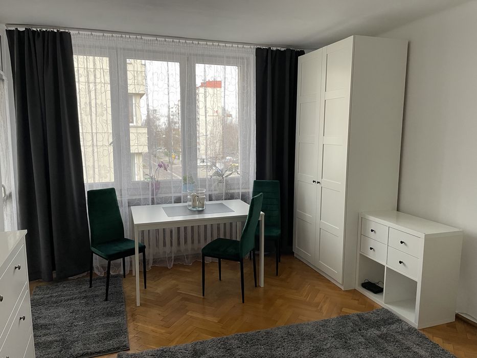 Duży pokój ok 20m z balkonem Kołobrzeska 13A
