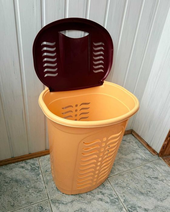 Корзина для білизни