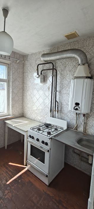 Продам двокімнатну квартиру Центр ціна знижена