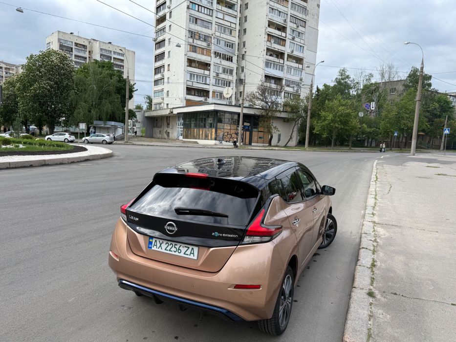 Nissan Leaf 2021 62 KW SV