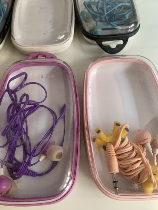 Zestaw używanych. Słuchawek