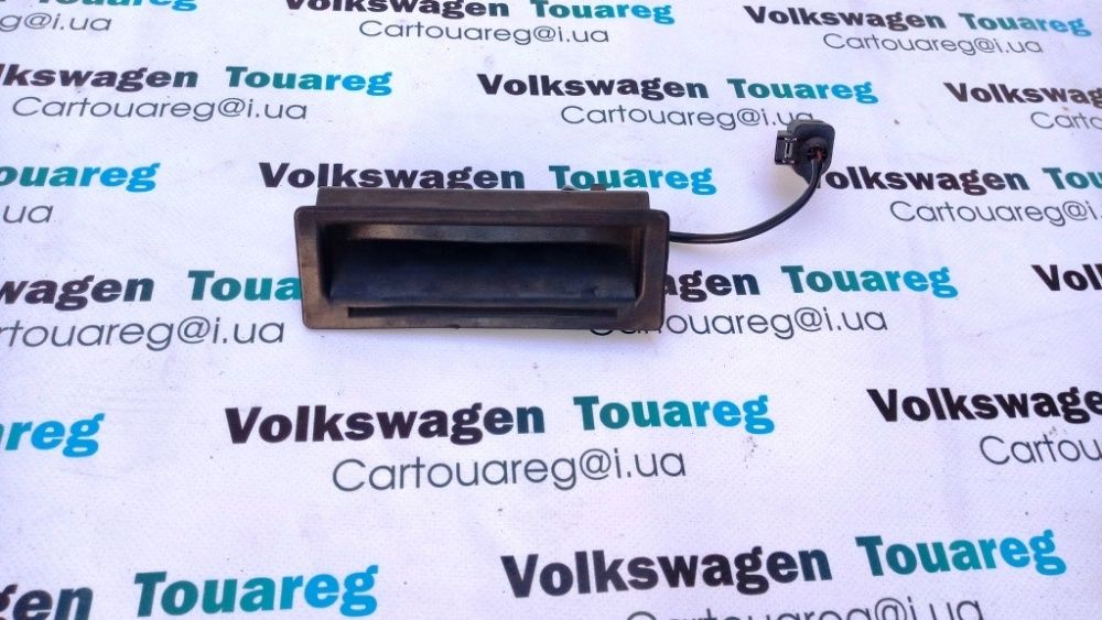 Кнопка открывания багажника Volkswagen Touareg 2003-2009 1J0827566L