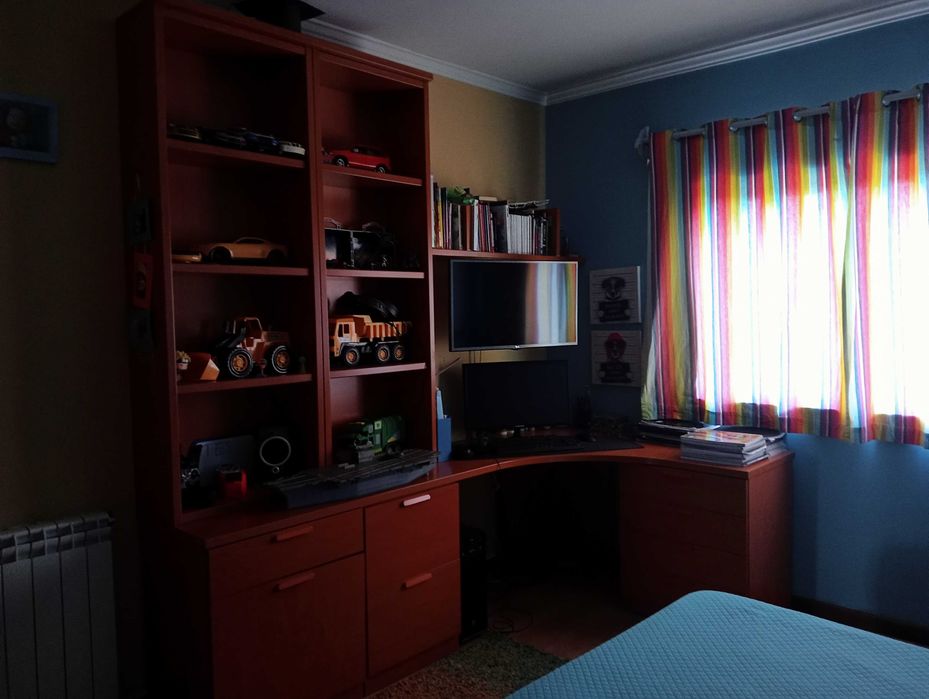 Móvel, quarto júnior com cabeceira
