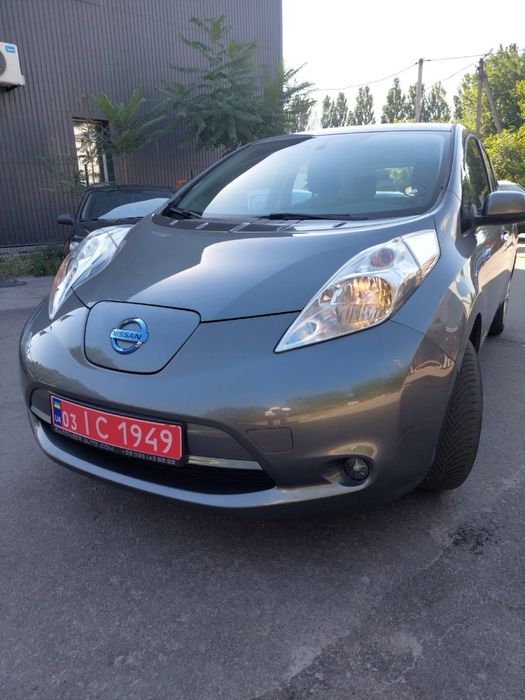 Nissan Leaf 2015 рік