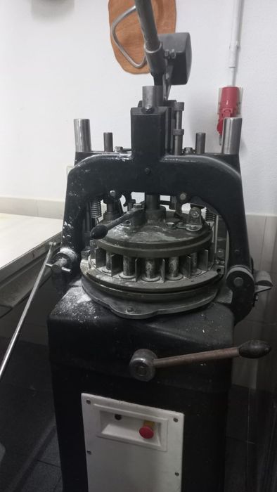 Maquina de divisão para pão