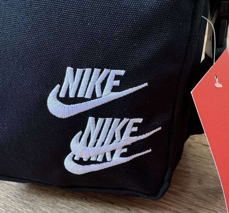 Сумка мессенджер Nike Swosh