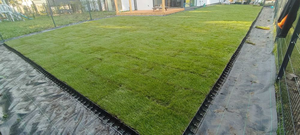 Projektowanie i zakładanie ogrodów.