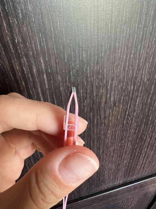 NOWA! pęseta prosta do regulacji brwi