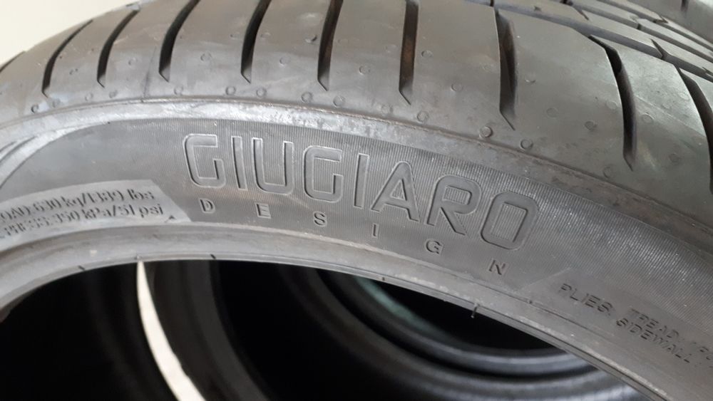 Quatro pneus novos 225/40ZR18 92Y Vredestein Giugiaro p/ Mercedes CLA