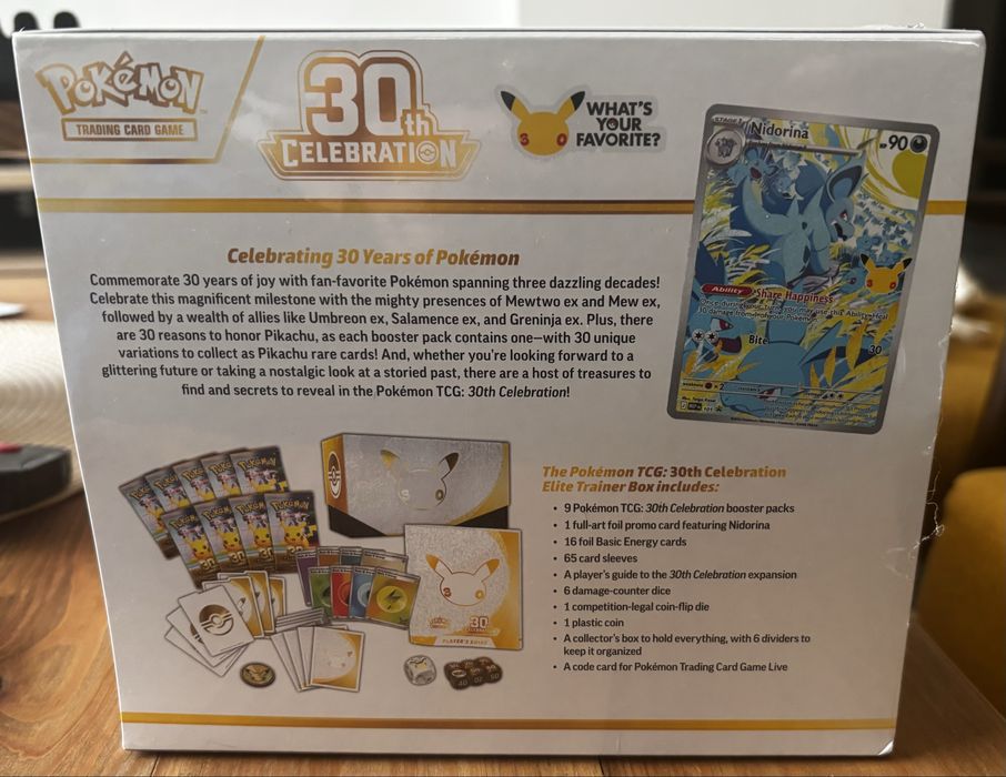 Pokemon tcg - 30th celebration elite trainer box