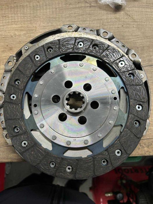 Продам комплект сцепления BMW 316TI E46 N42B18 МКПП