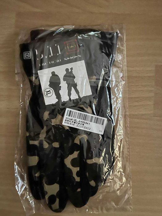 Rękawice wojskowe czarne i camo