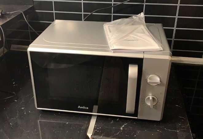 KUCHENKA MIKROFALOWA *nowa* mikrofalówka srebrna 20l