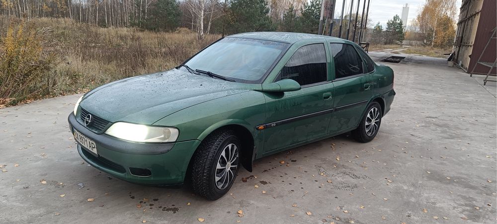 Opel Vectra B 1,6 в доброму стані