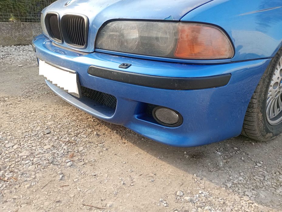 Ramki halogenów lamp przeciwmgłowych przódM Pakiet M Technic M5 BMW E39