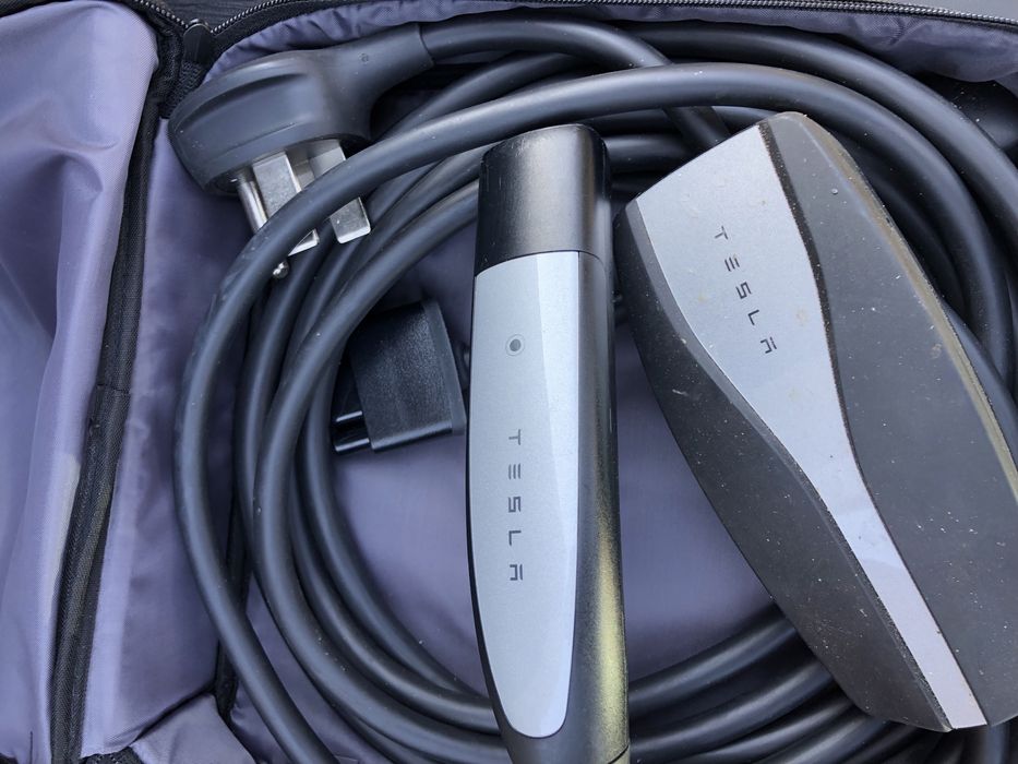 Зарядка Tesla model S