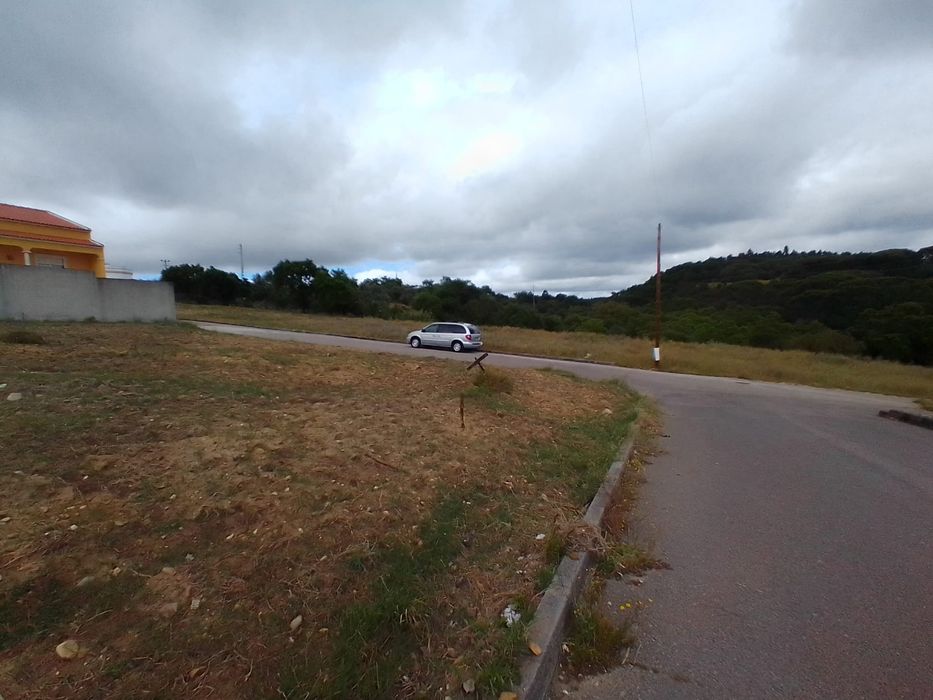 Terreno urbano Vale de Cavalos chamusca Santarém