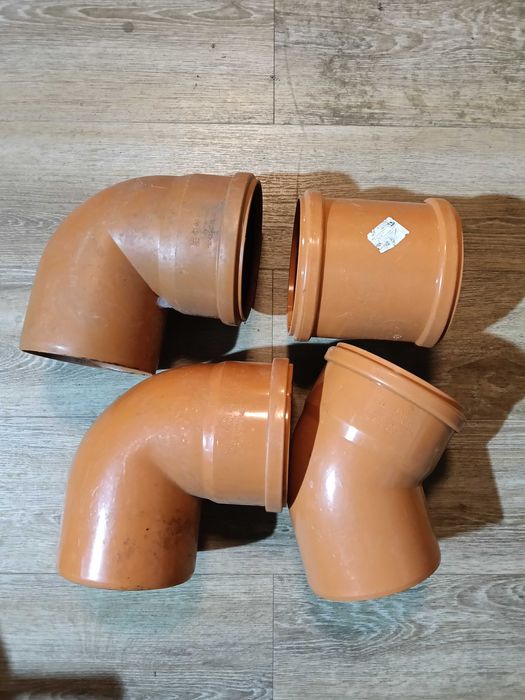 Kolanko fi 160 2x90, 1x45, łacznik