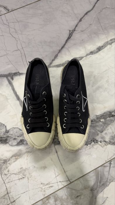 Кеди красовки чорні Prada 39 оригінал