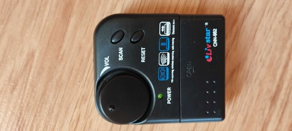 Mini radio na słuchawki (na baterie) Live Star CNN 982