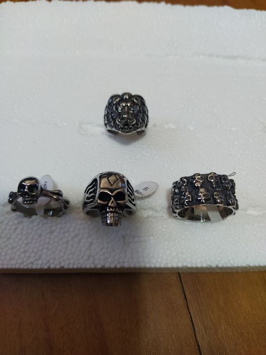 Aneis caveira e urso