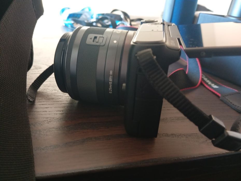 Câmara fotográfica Canon EOS 10