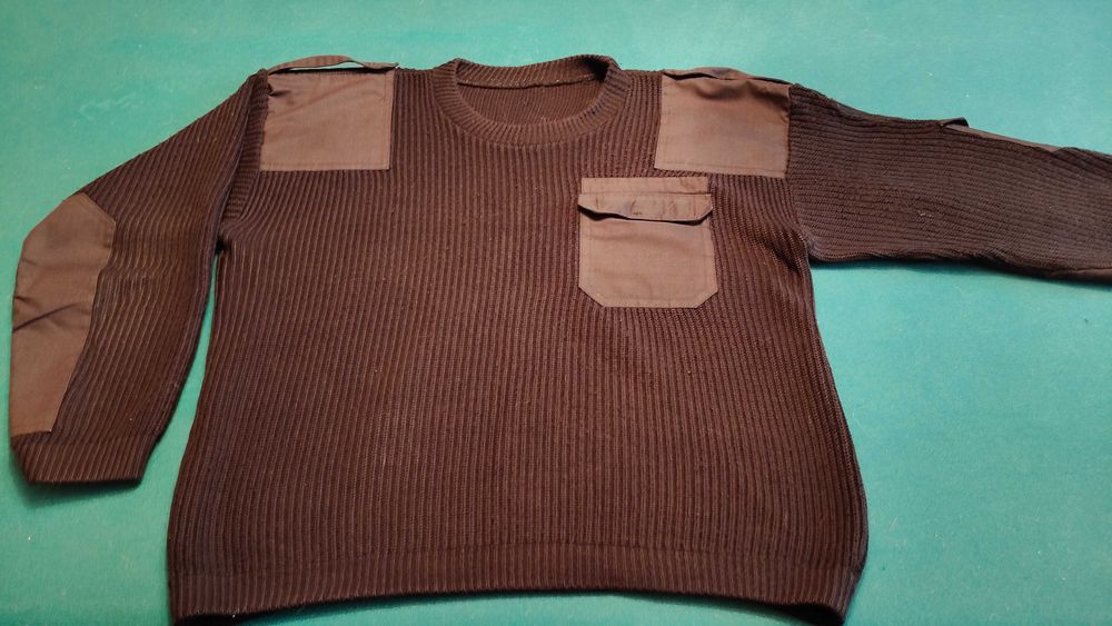 Sweter czarny ochrona