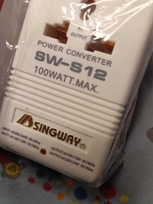 Блок живлення конвертер понижуючий перетворювач 220V в 110V 100W