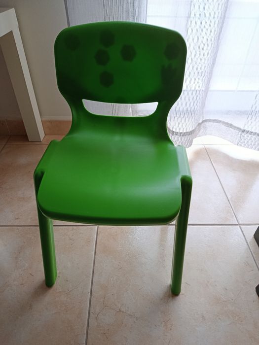 Cadeira escolar verde