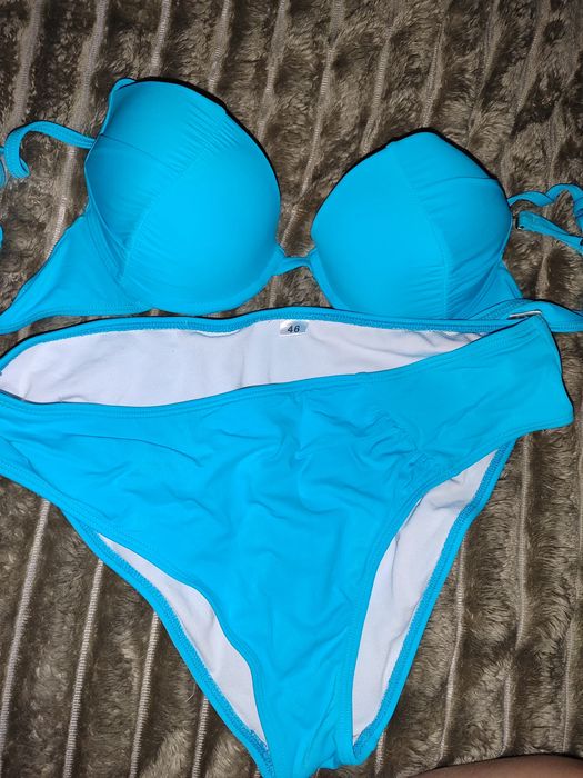 Продам купальник