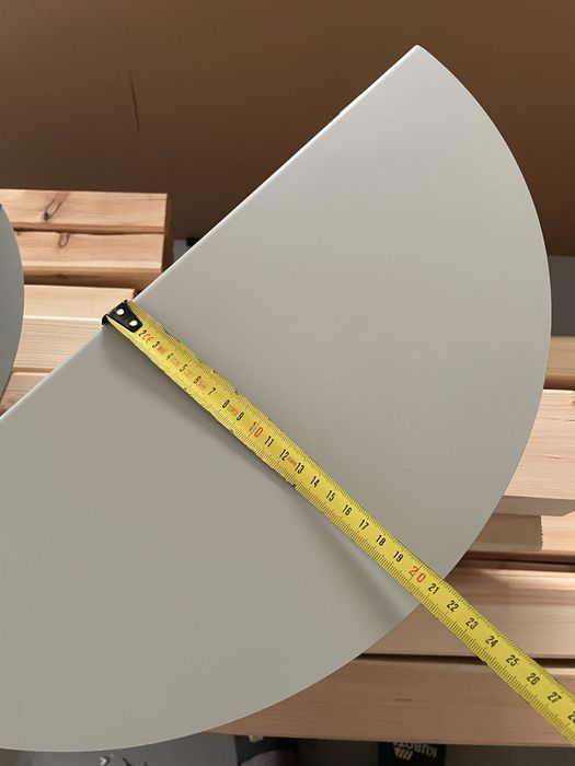 Półki nocne półokrągłe.