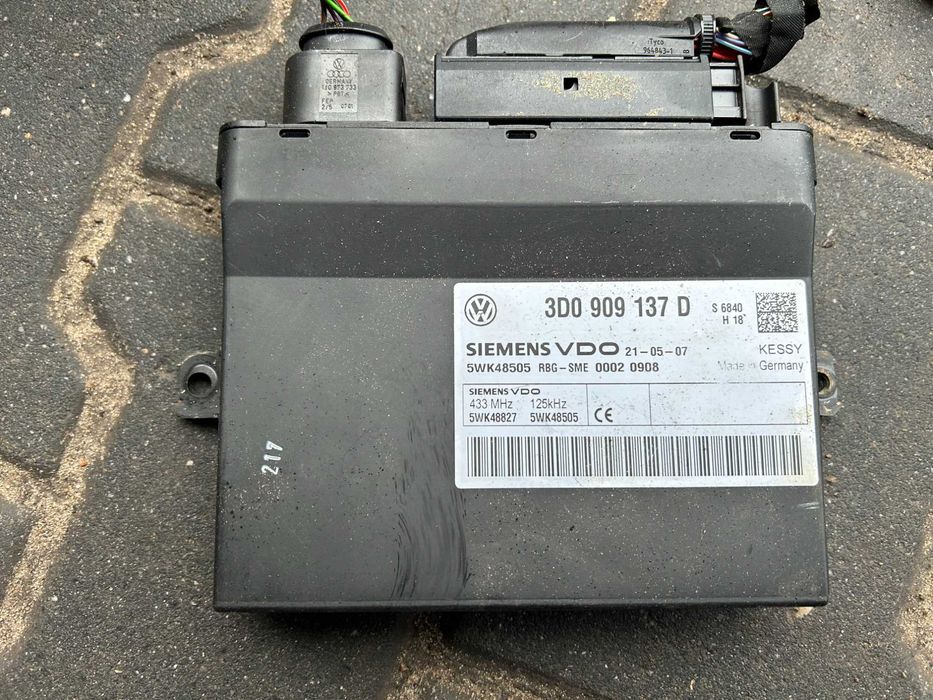 VW Phaeton Moduł KEYLESS GO Sterownik KEYLESS 3D0.909137D EUROPA / wys