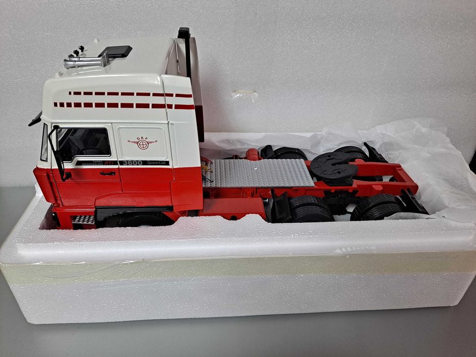 Miniaturas 1/18 - vários modelos