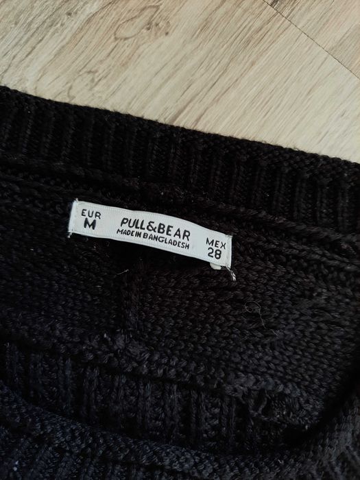 Czarny sweterek, Pull&Bear, rozmiar M