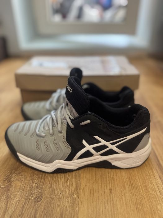 Продам кросівки asics 39 розмір