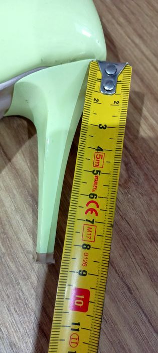 Szpilki rozm 37 seledynowe