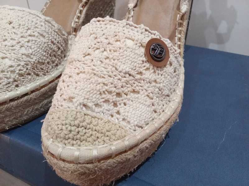 espandryle na koturnie marki Tom Tailor roz. 39 wkładka 24 cm sandały