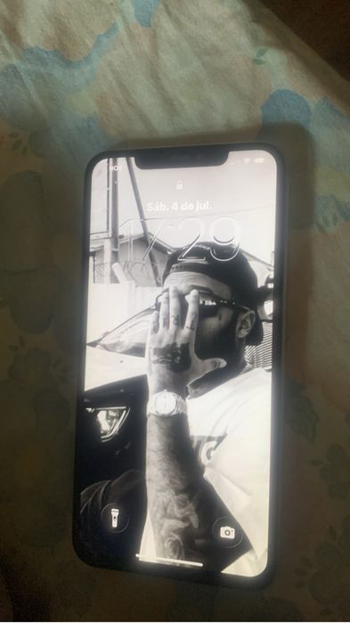 Vendo ou troco iphone 11 pro max